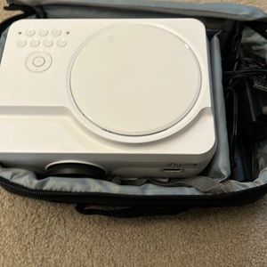 1080p hdmi, Bluetooth, usb, dvd projector